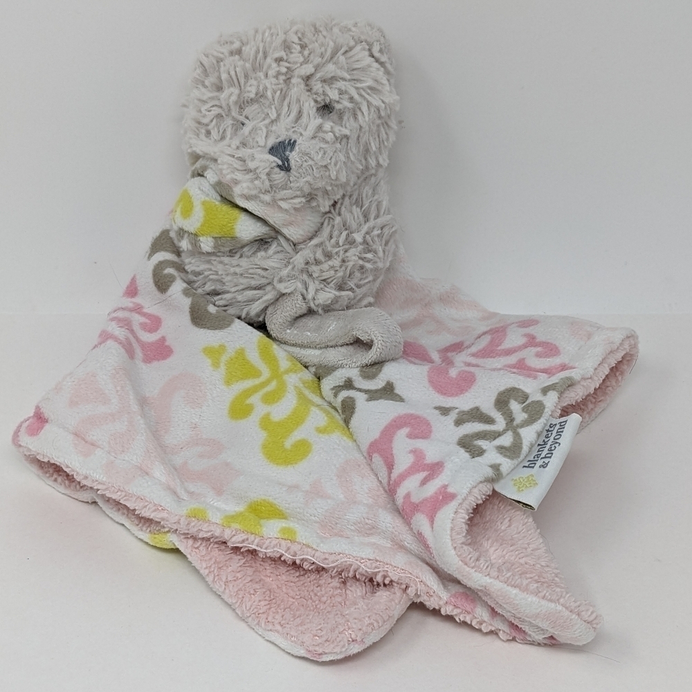 𝅺Blankets & Beyond Love Bear Baby Gray Pink Yellow